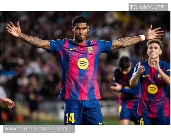 巴萨与曼联的搞笑解说大赛笑料百出引发球迷狂欢